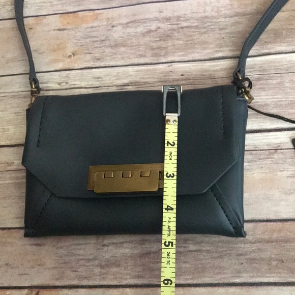 Zac Posen Envelope Eartha - Picture 6 of 6